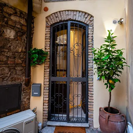 Central Apartment Taormina *